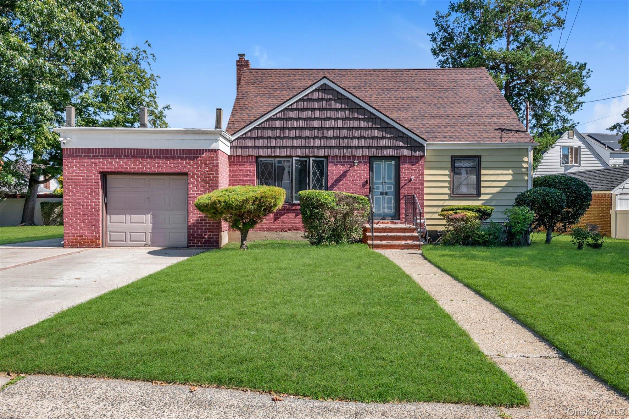 65 Clearstream Avenue, Valley Stream NY 11580