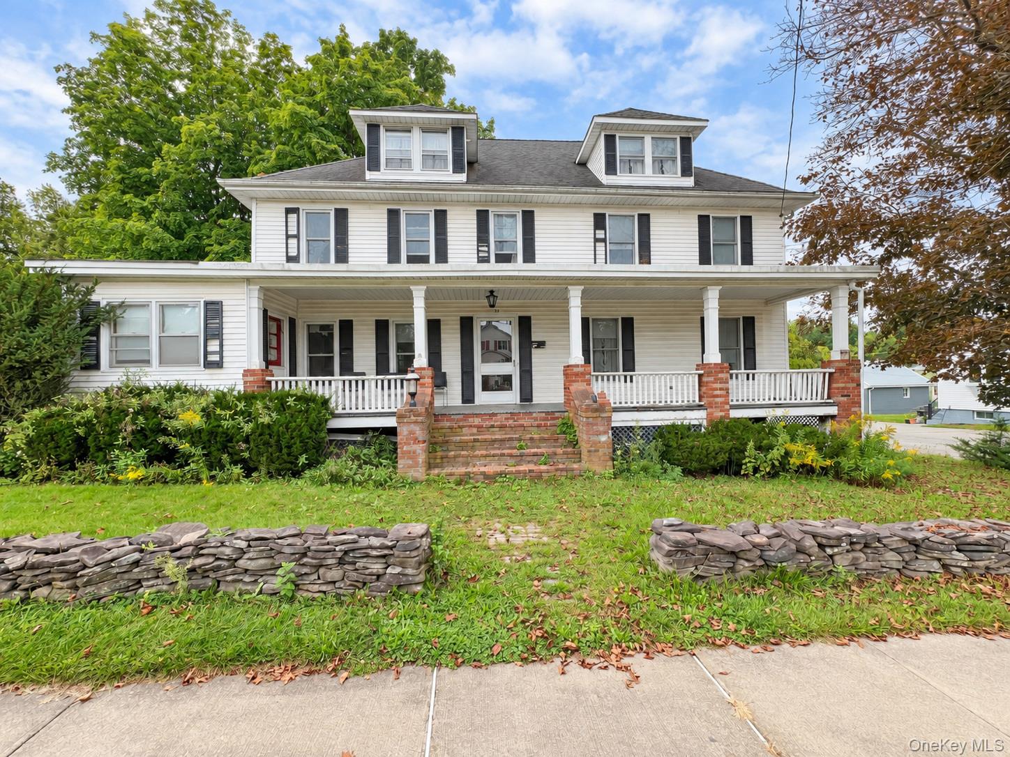 39 Maple Avenue, Florida NY 10921