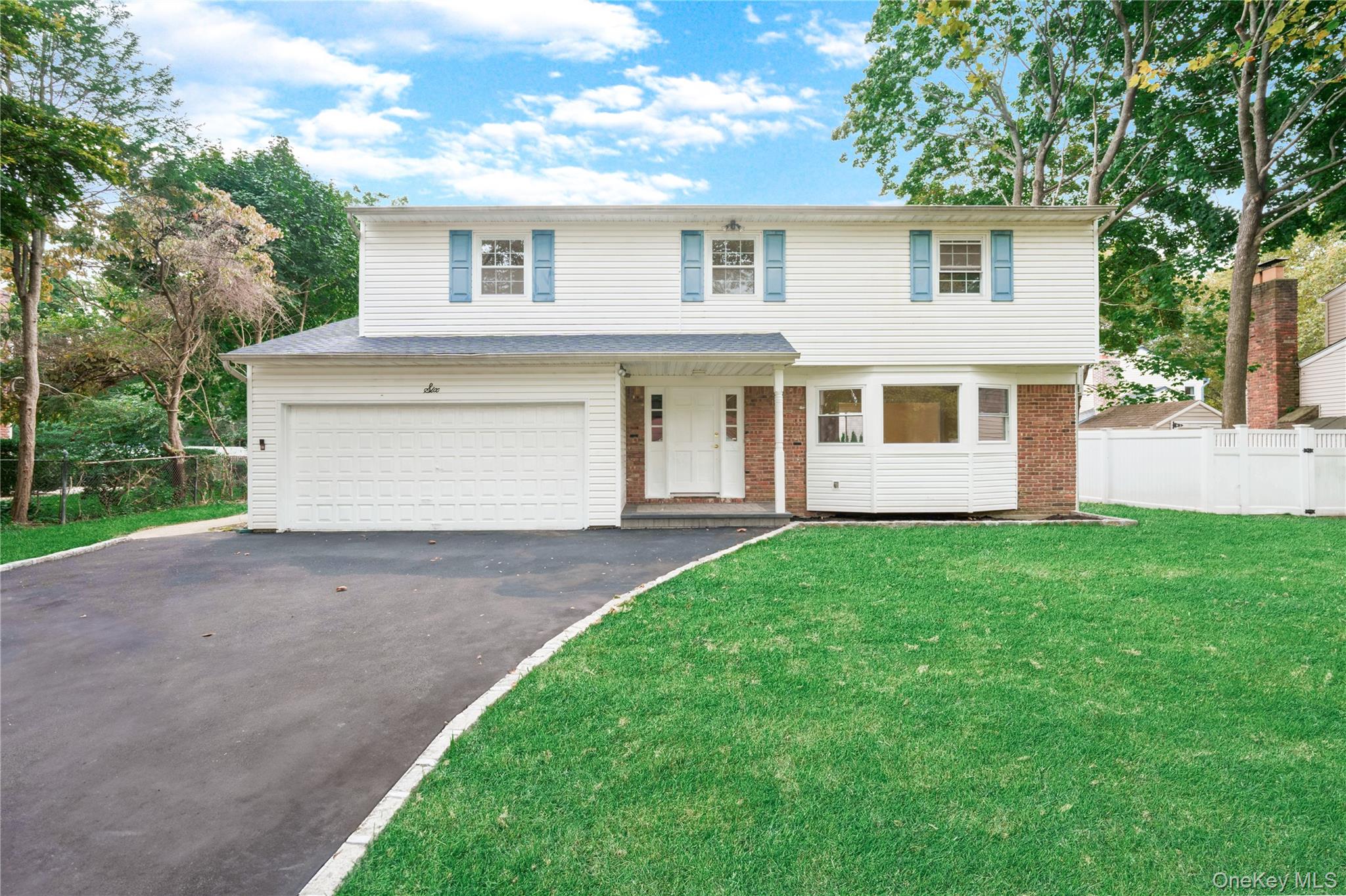 6 Shire Court, Greenlawn NY 11740