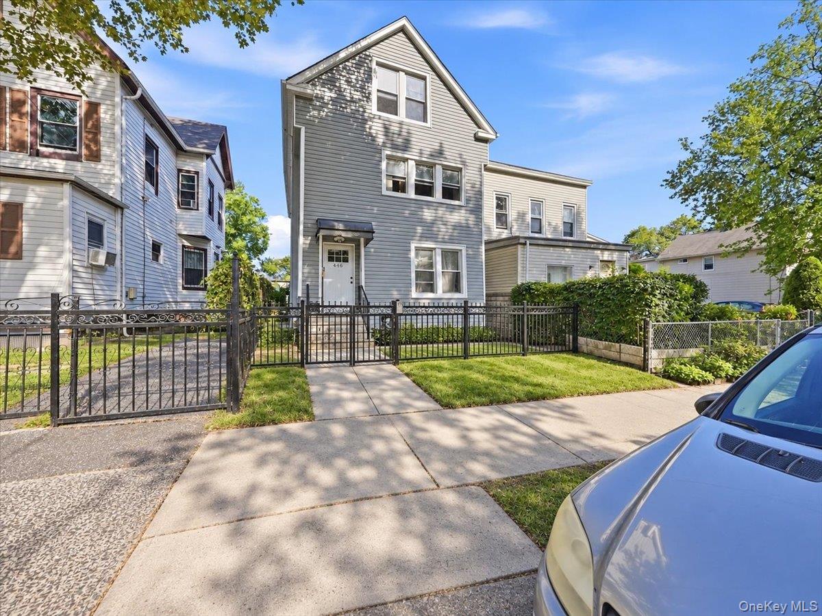 445 S 8th Avenue, Mount Vernon NY 10550