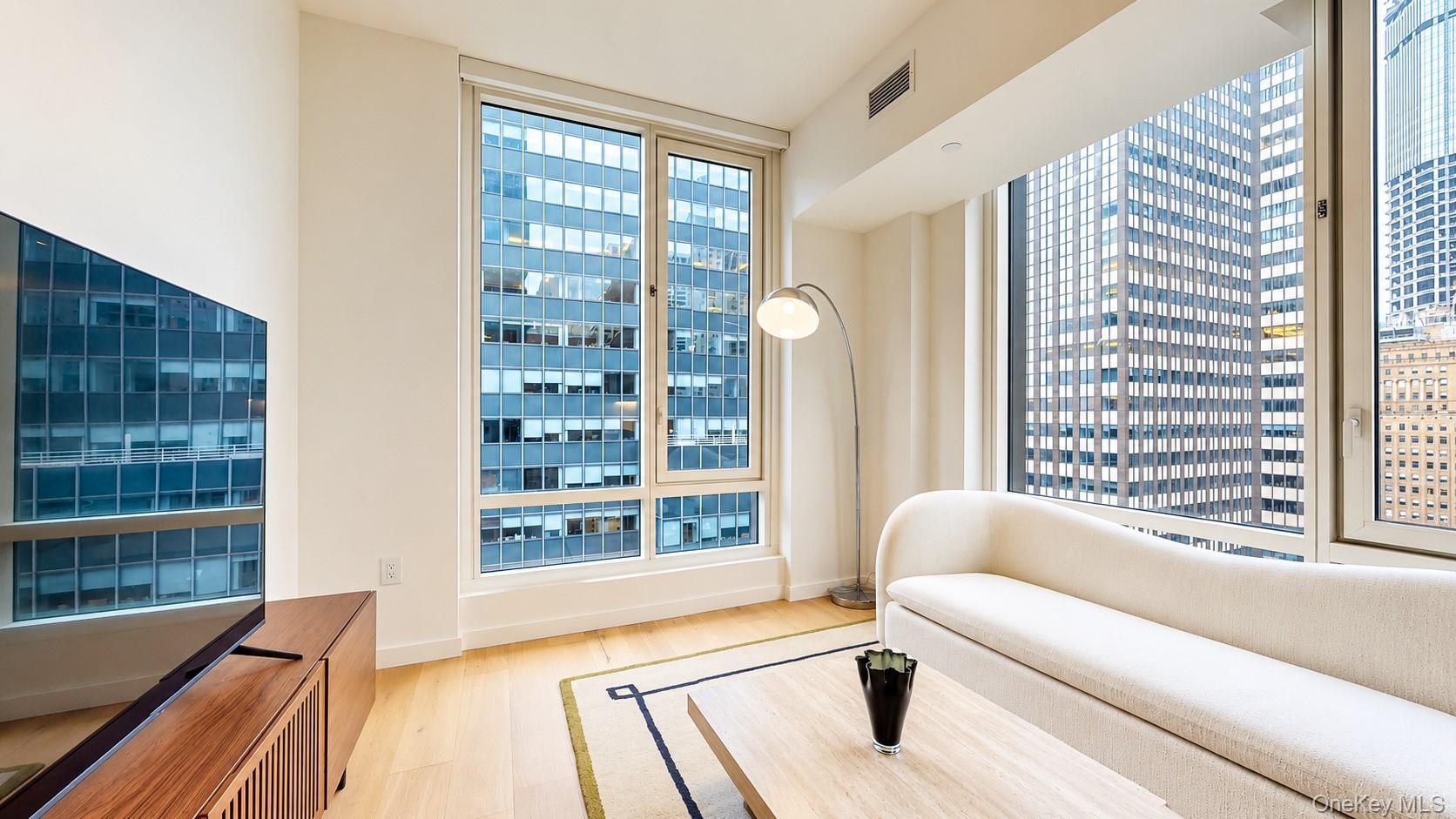135 E 47th Street Unit 22F, Manhattan NY 10017