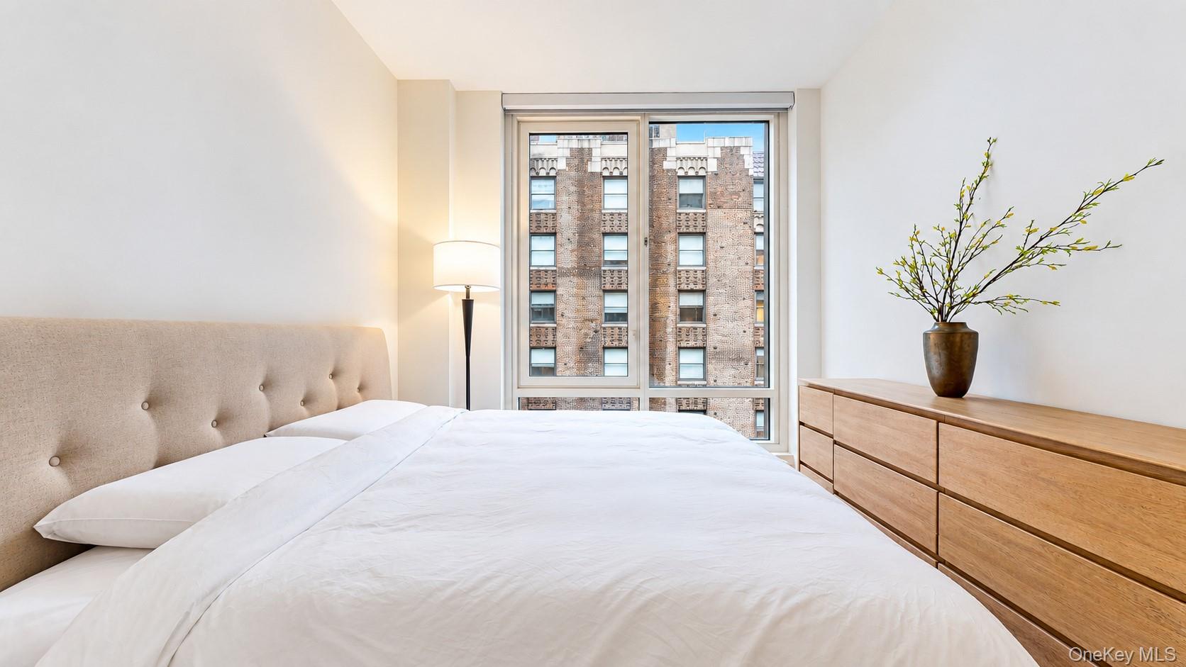 135 E 47th Street Unit 22F, Manhattan NY 10017