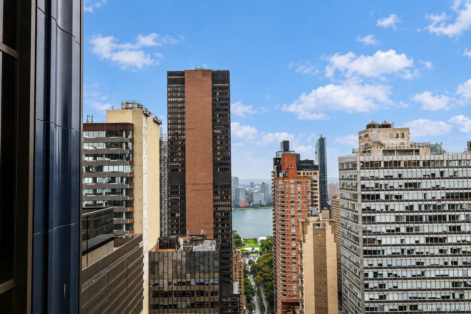 135 E 47th Street Unit 22F, Manhattan NY 10017