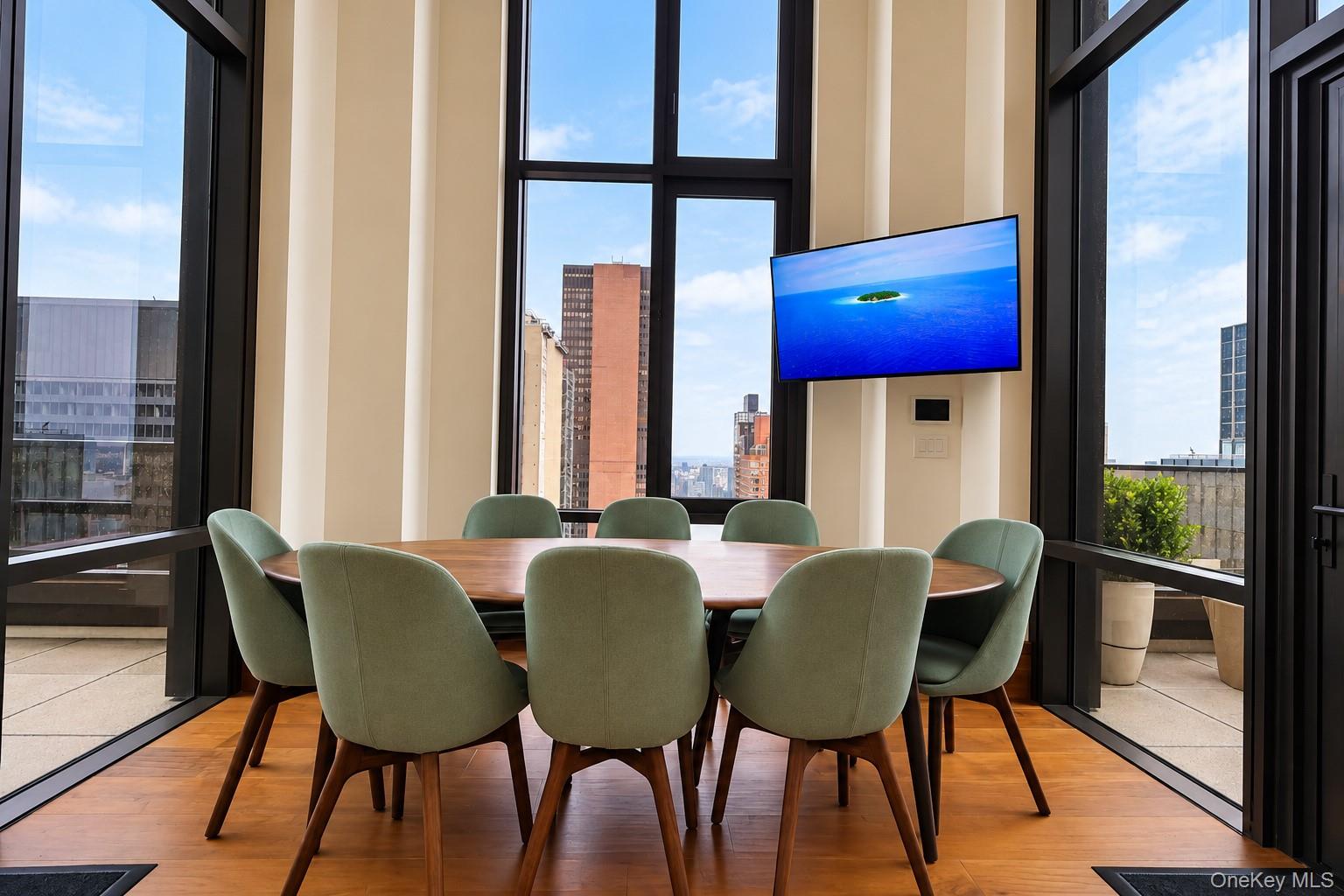 135 E 47th Street Unit 22F, Manhattan NY 10017