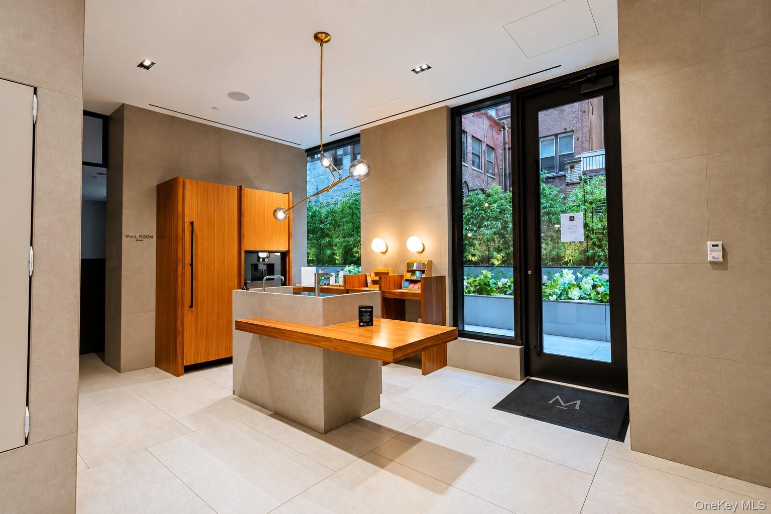 135 E 47th Street Unit 22F, Manhattan NY 10017