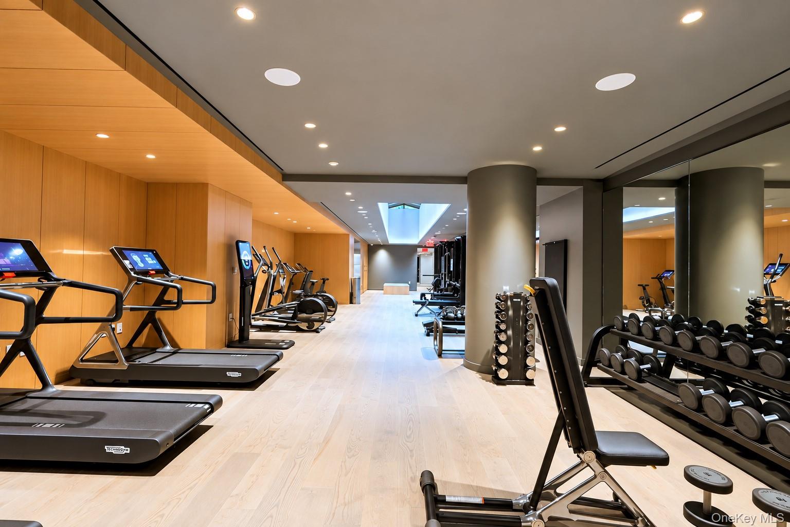 135 E 47th Street Unit 22F, Manhattan NY 10017