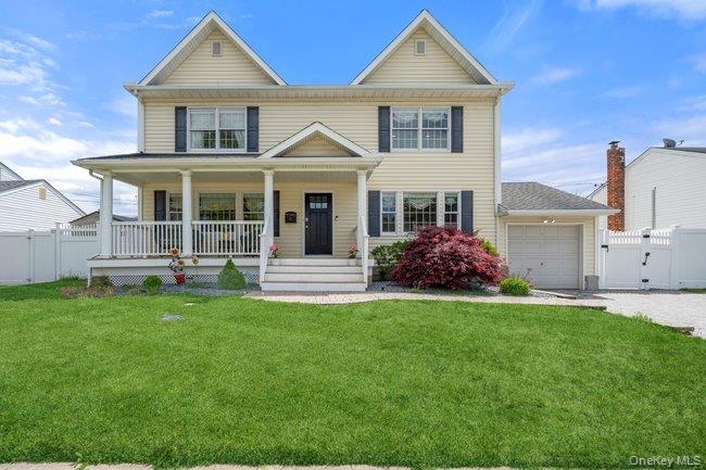 47 Syosset Circle, Syosset NY 11791