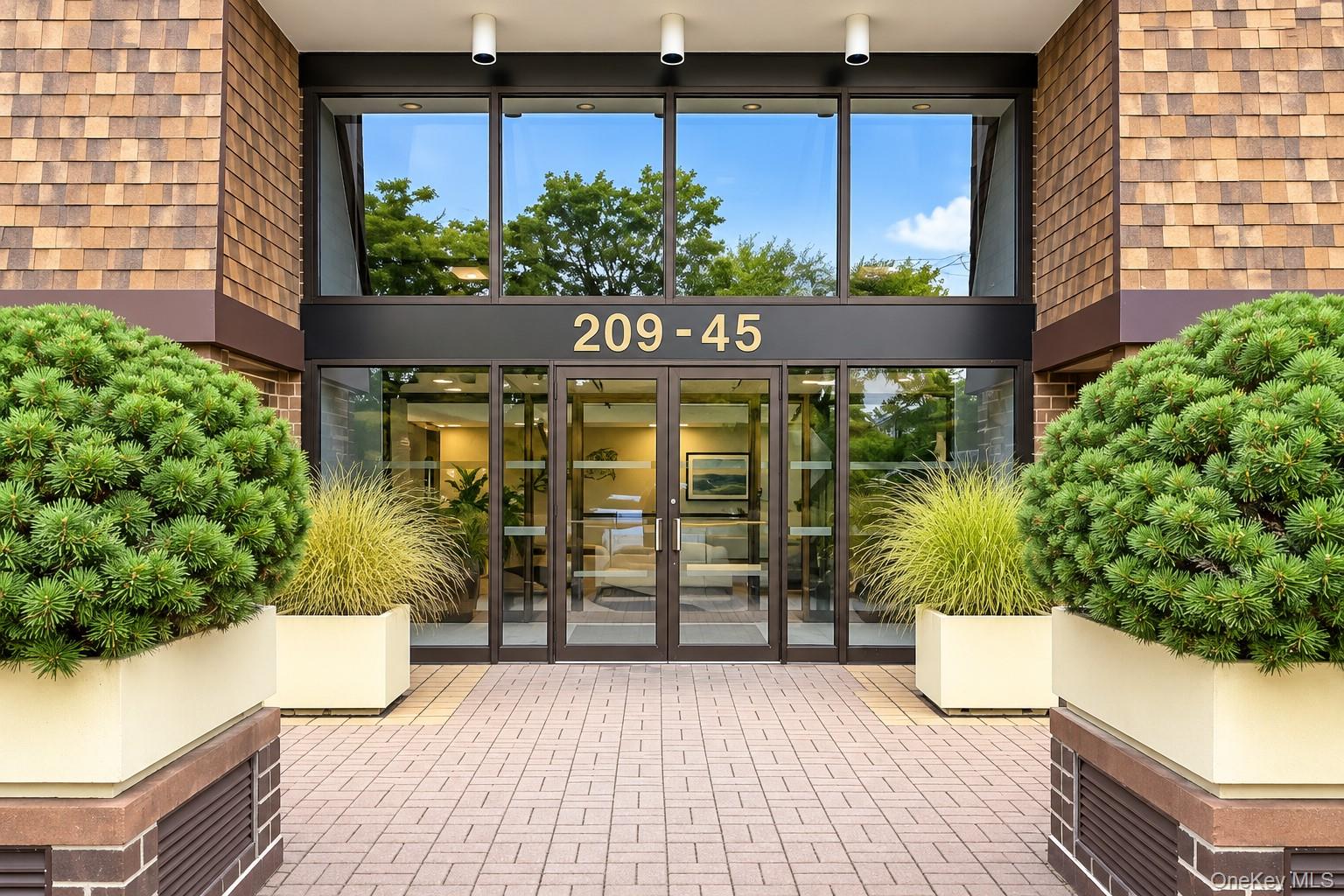 209-45 26th Avenue Unit 3F, Bayside NY 11360