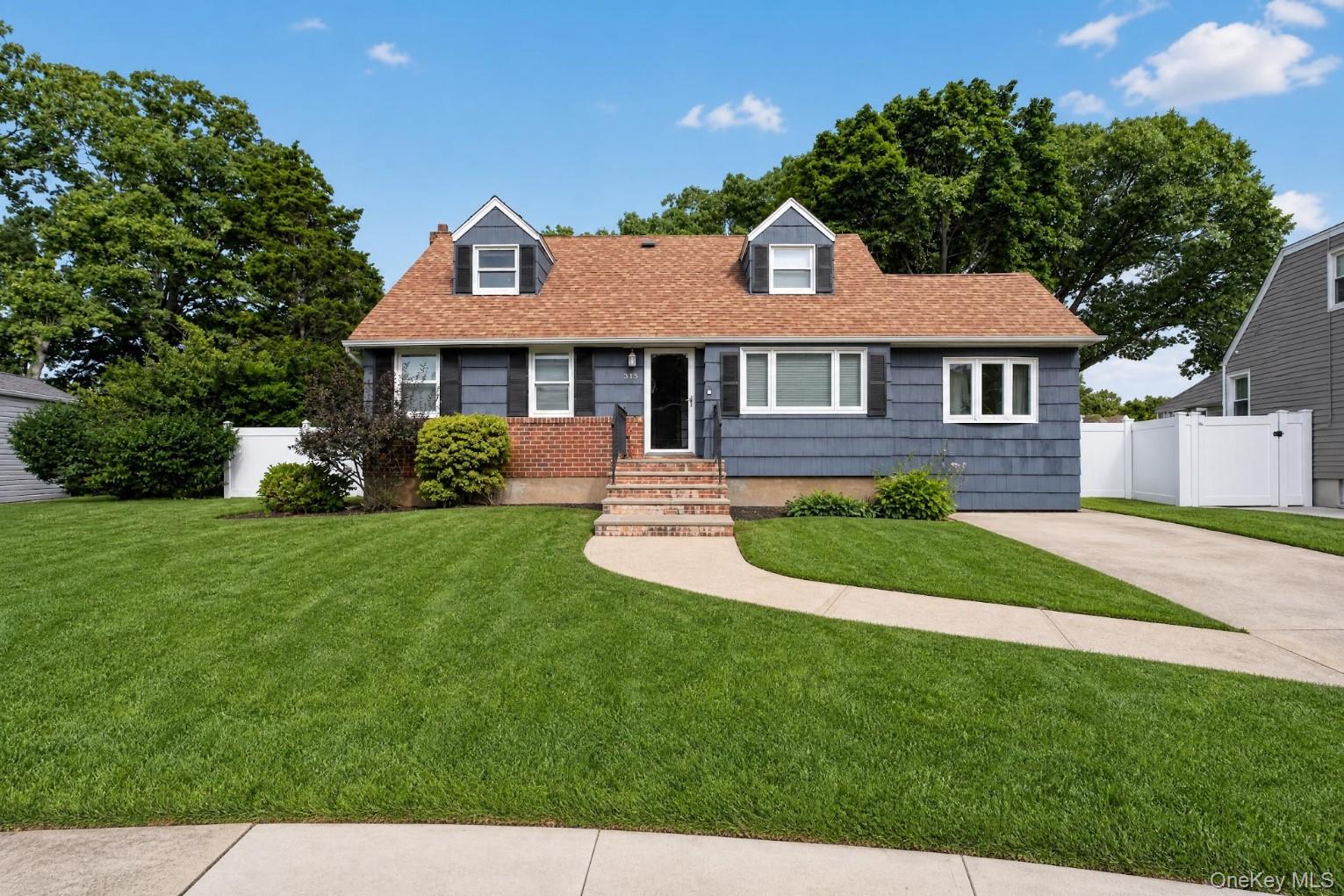 315 Harmony Drive, Massapequa Park NY 11762