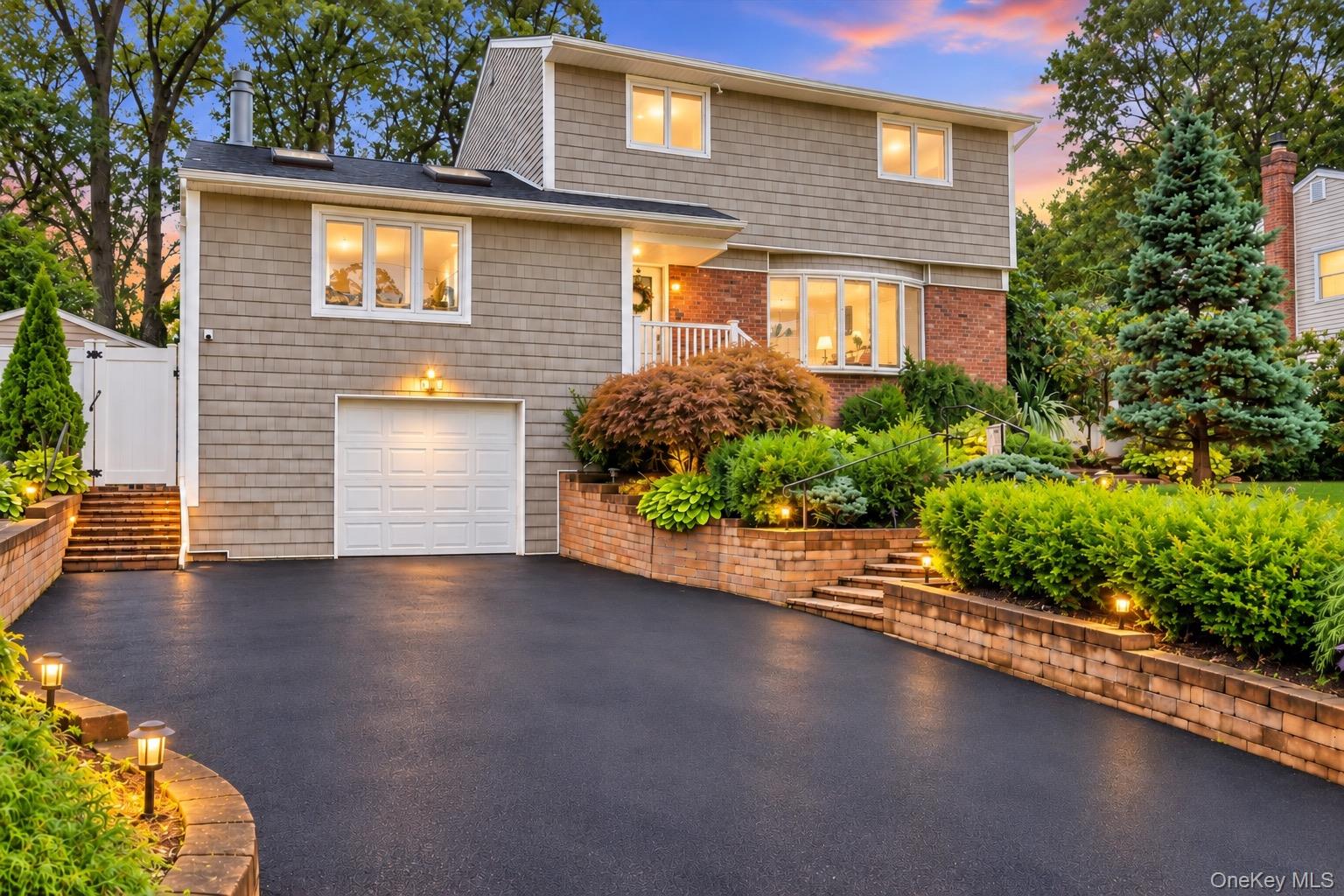 16 Wren Drive, Hauppauge NY 11788