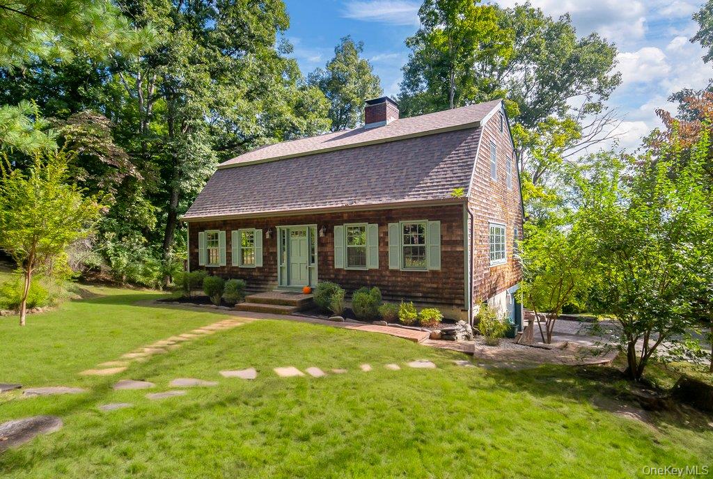 57 Forest View Road, Wappingers Falls NY 12590