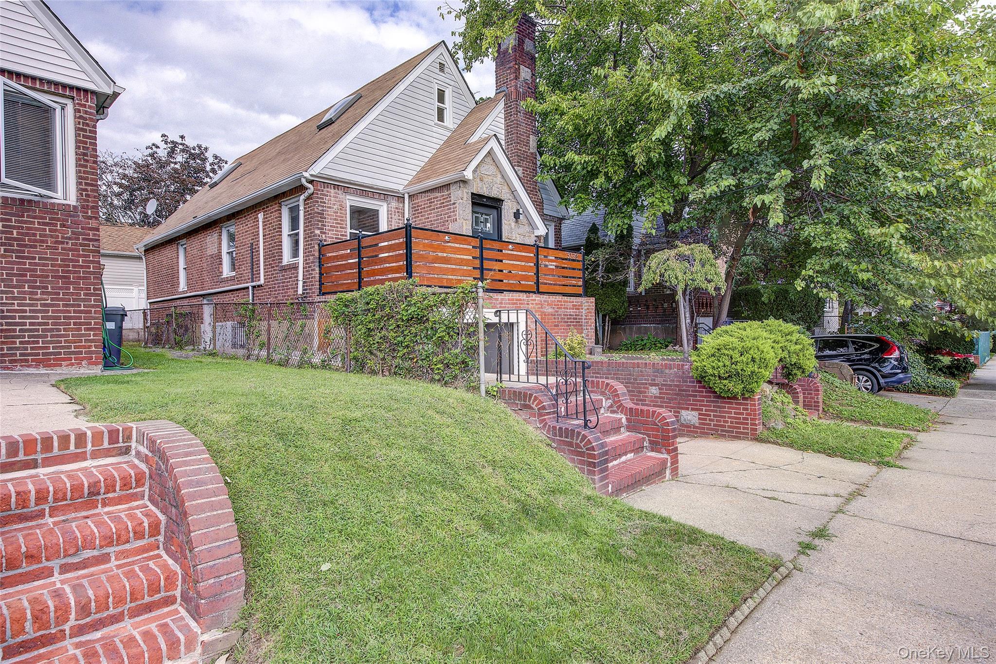 32-28 Utopia Parkway, Flushing NY 11358