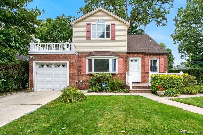 48 Maple Drive, New Hyde Park NY 11040