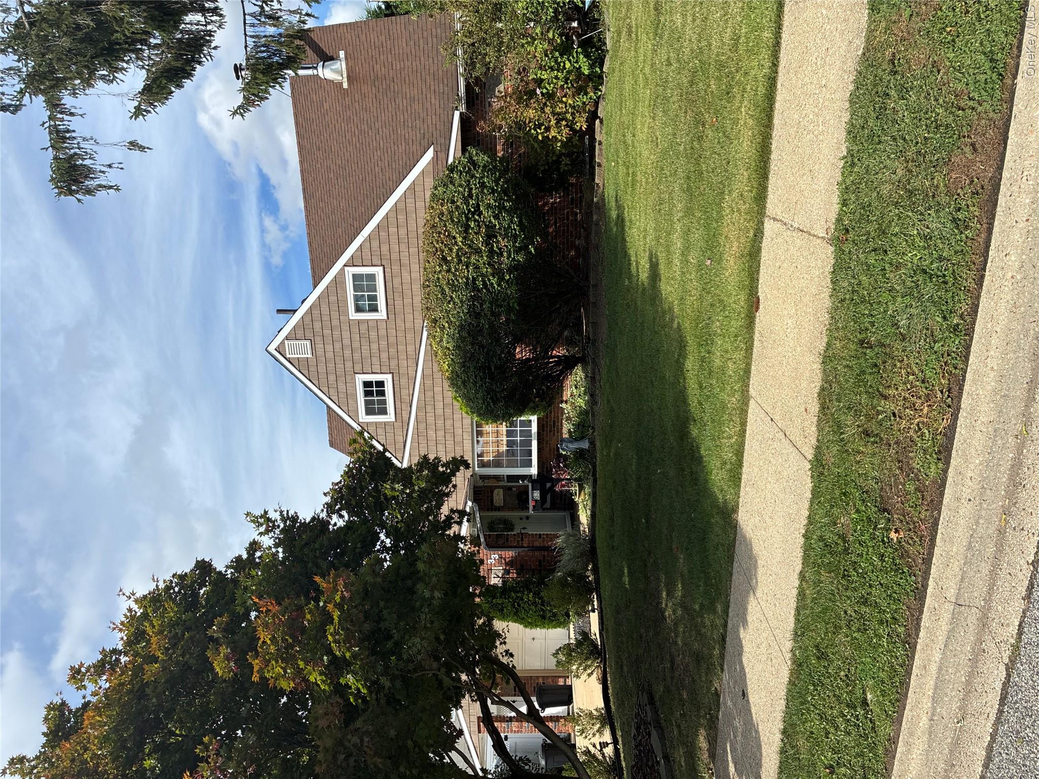 33 Stonecutter Road, Levittown NY 11756