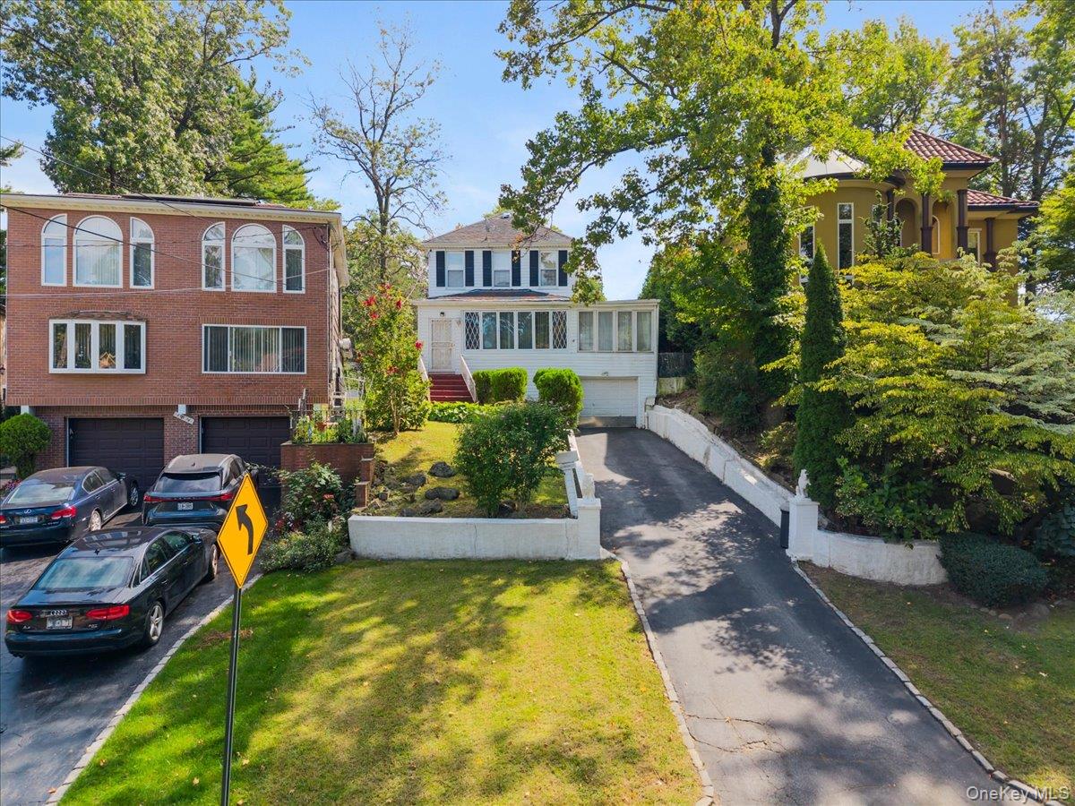 195-12 McLaughlin Avenue, Holliswood NY 11423