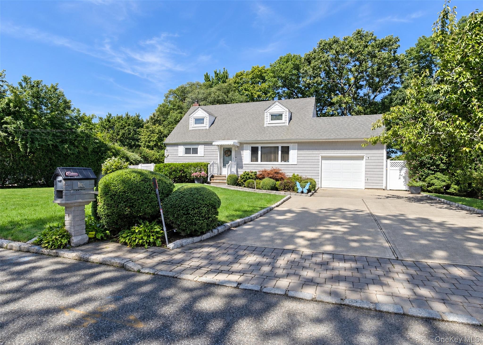25 Joy Road, Selden NY 11784