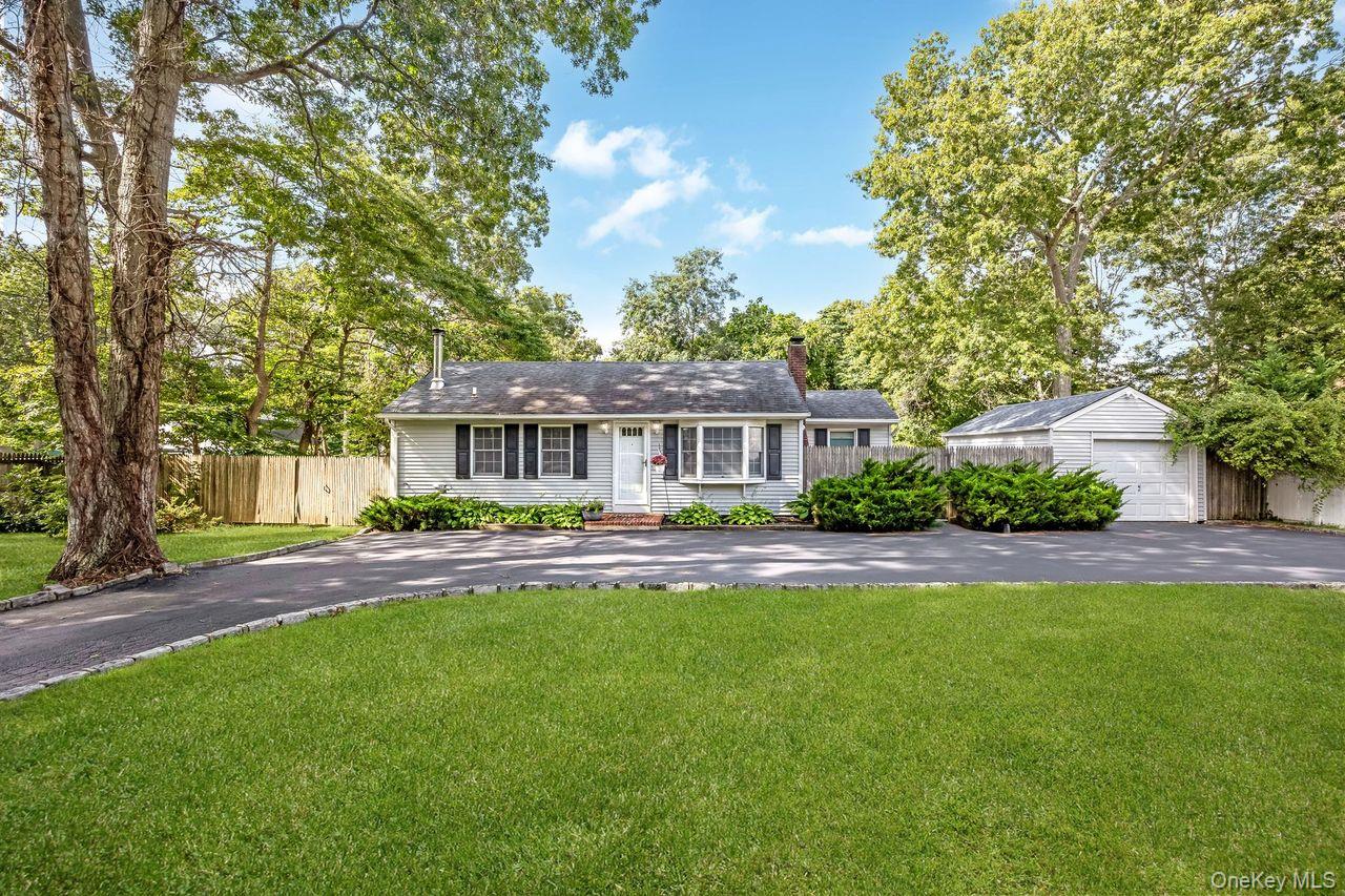 499 Revilo Avenue, Shirley NY 11967