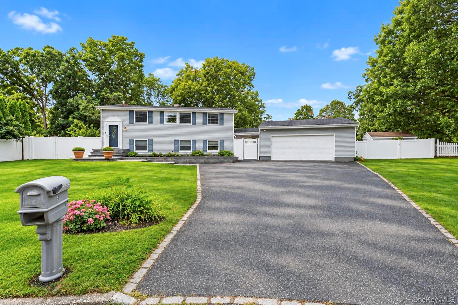 4 Bud Court, East Setauket NY 11733