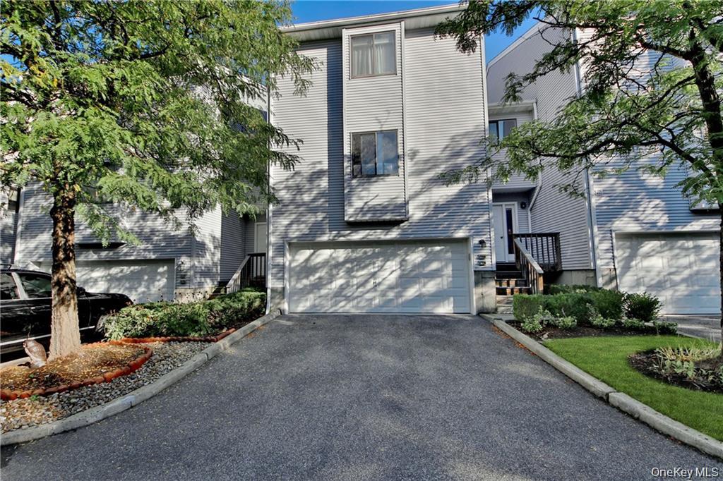 72 Chester Lane, Nanuet NY 10954