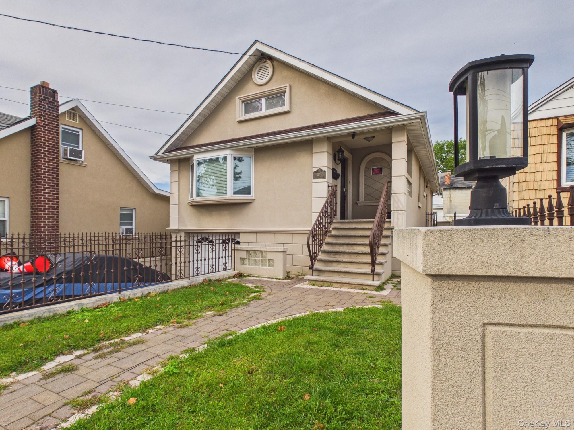 3147 Waterbury Avenue, Bronx NY 10465