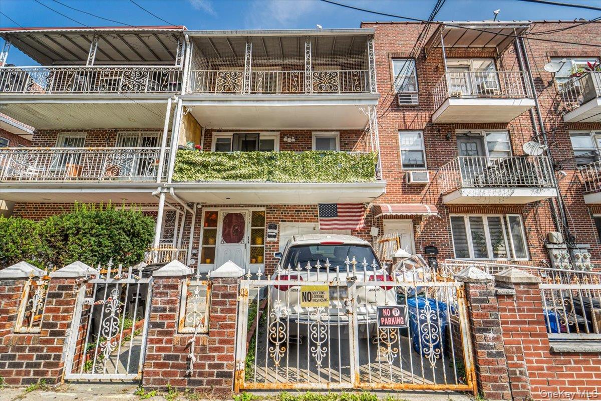 5915 Xenia Street, Corona NY 11368