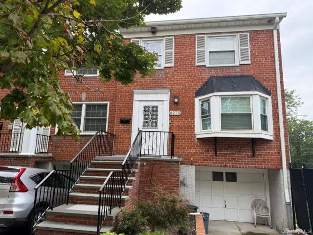 6275 Douglaston Parkway Unit 11, Little Neck NY 11362