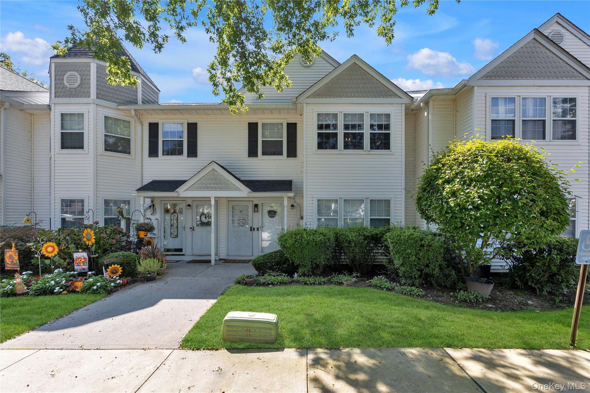 45 Country View Lane, Middle Island NY 11953