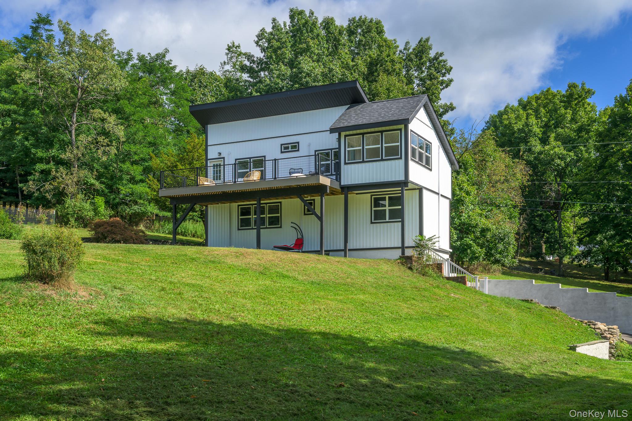 6 Wang Drive, Craryville NY 12521