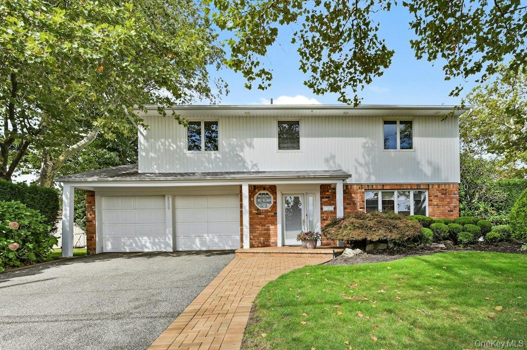 2039 Blanche Lane, Merrick NY 11566