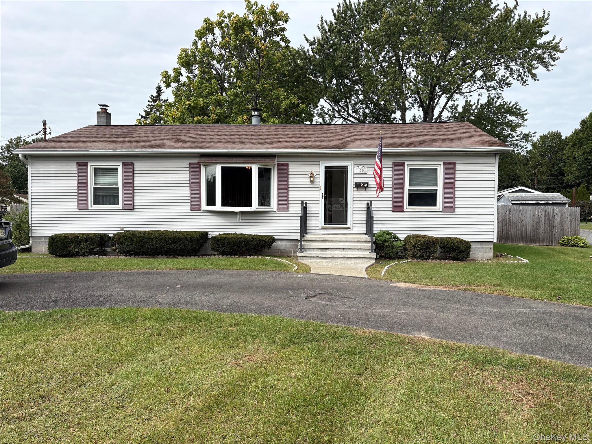 100 John Street, Saugerties NY 12477