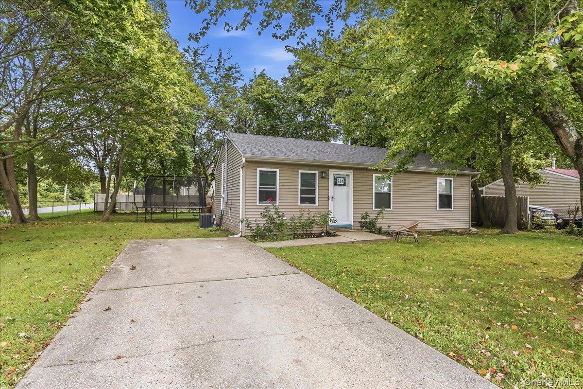 761 Provost Avenue, Bellport NY 11713