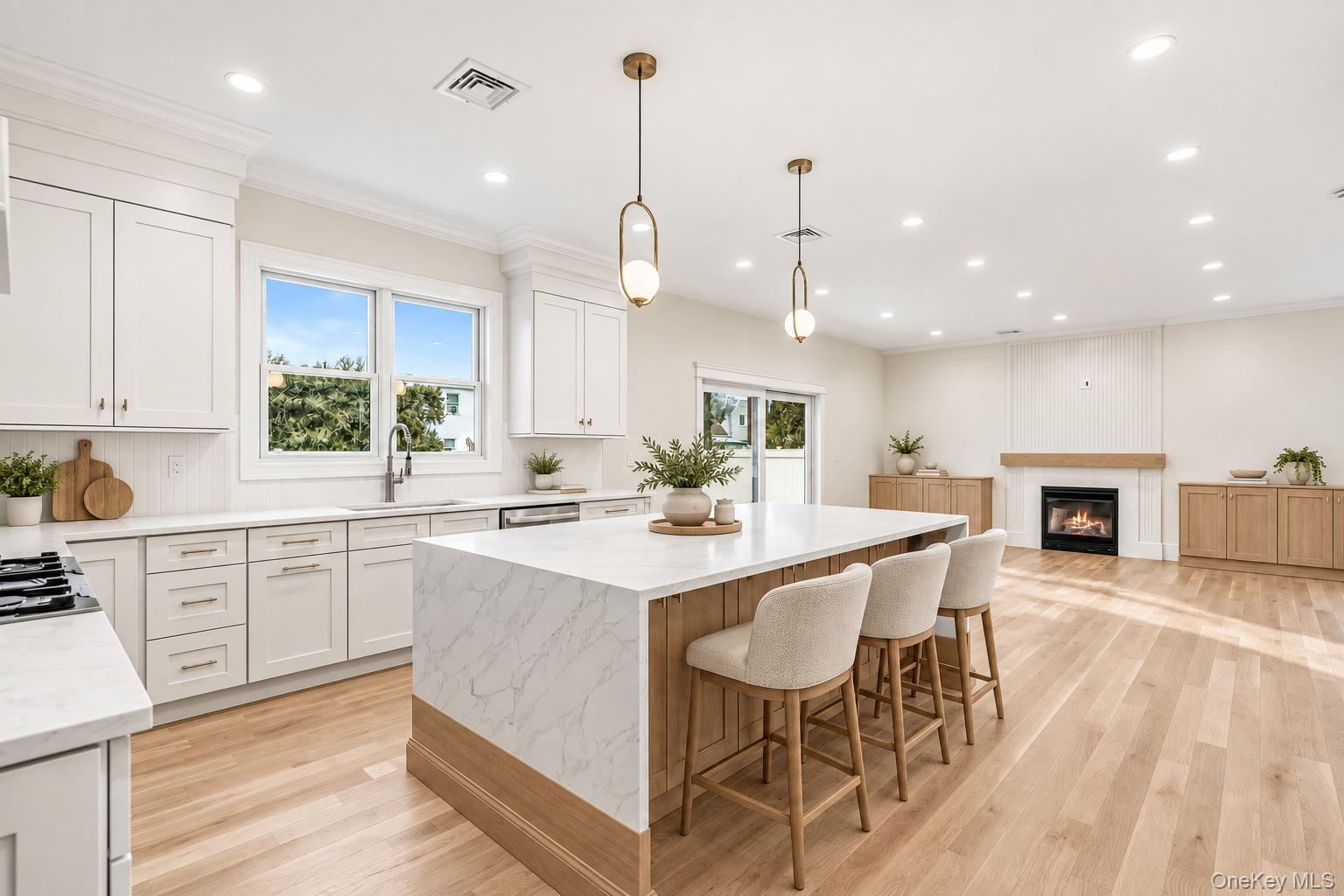908 Maple Lane, East Meadow NY 11554