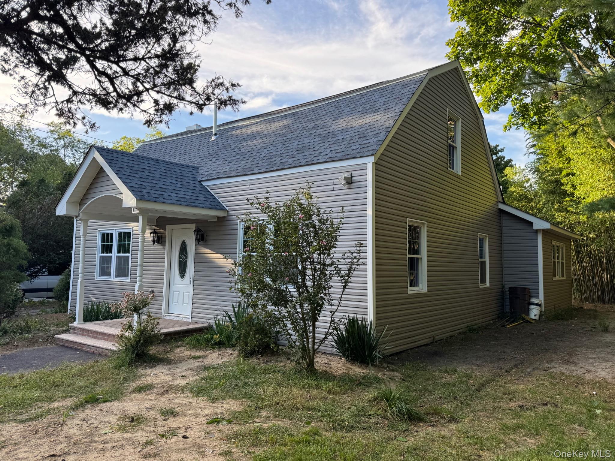 4 Barnes Road, Moriches NY 11955