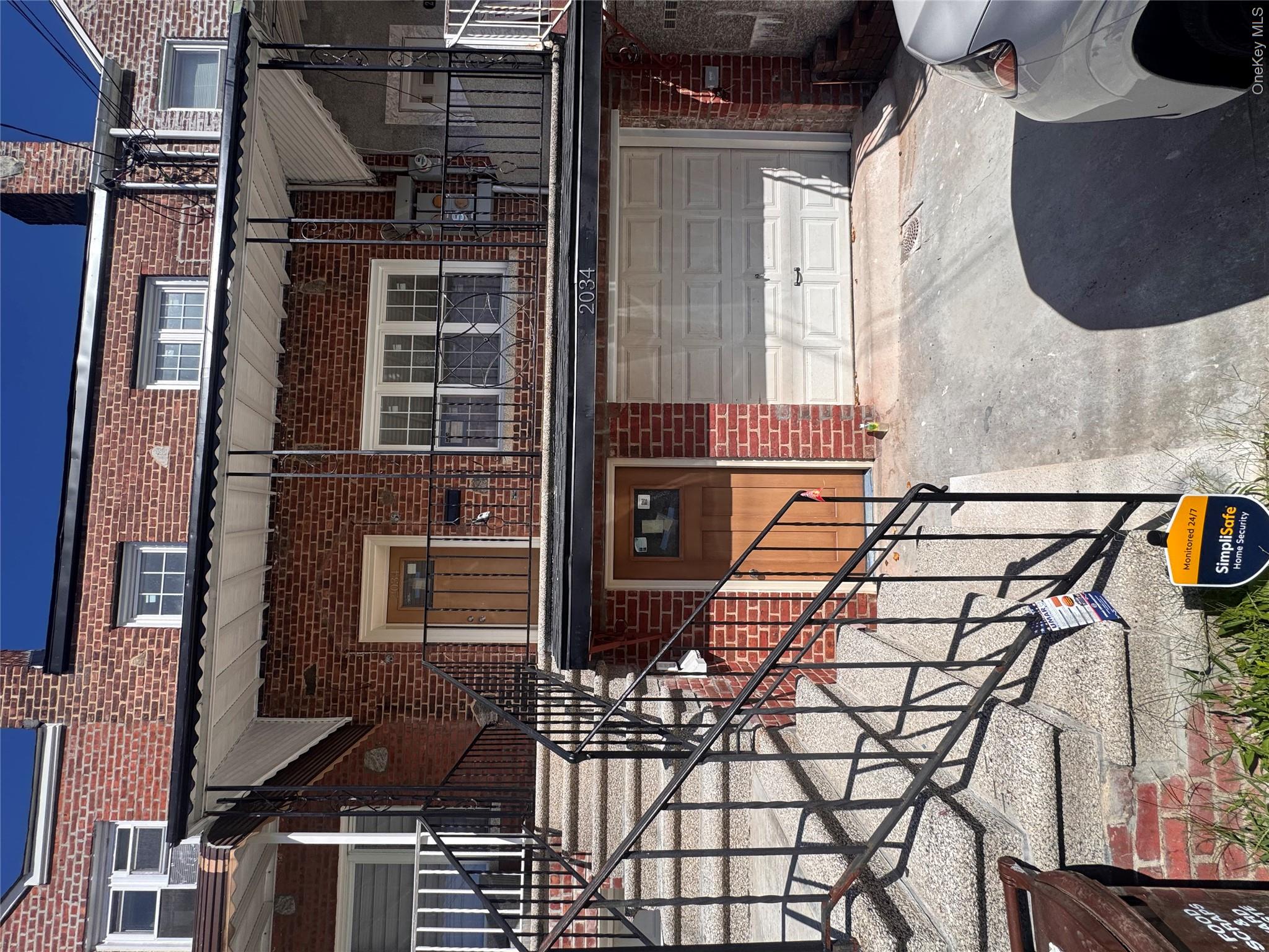 2034 Colden Avenue, Bronx NY 10462