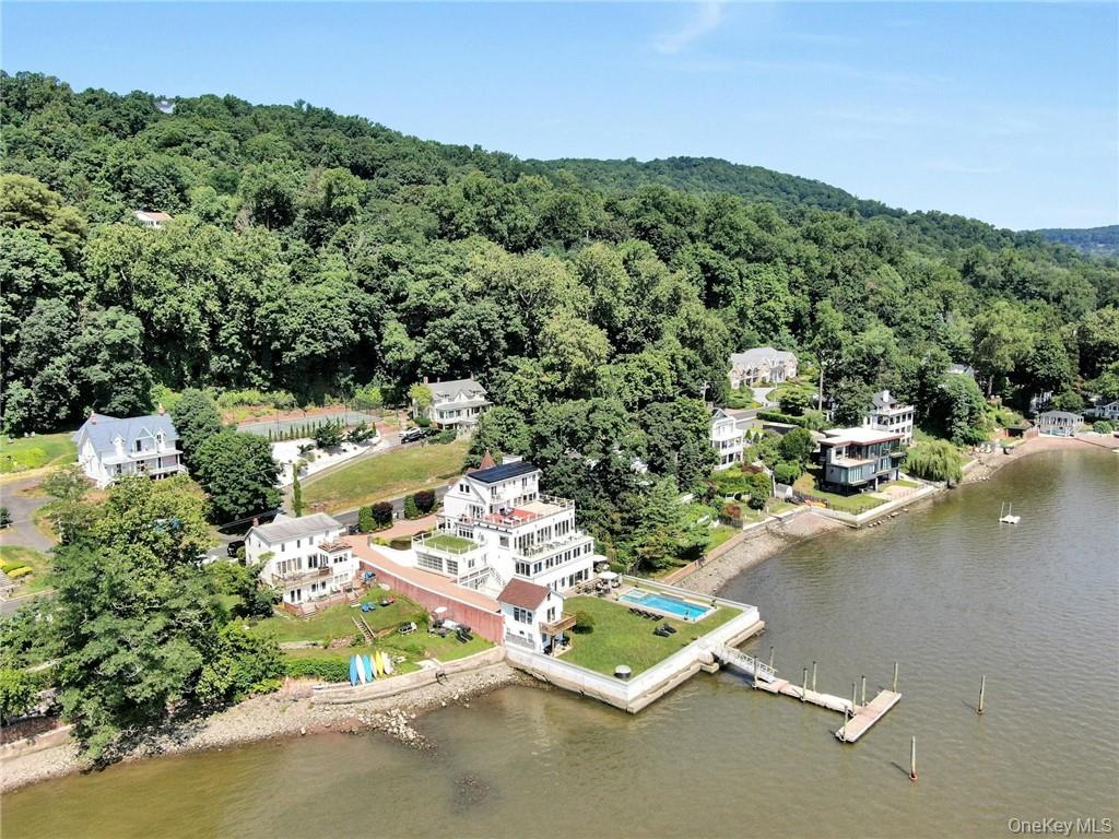 74 River Road, Nyack NY 10960