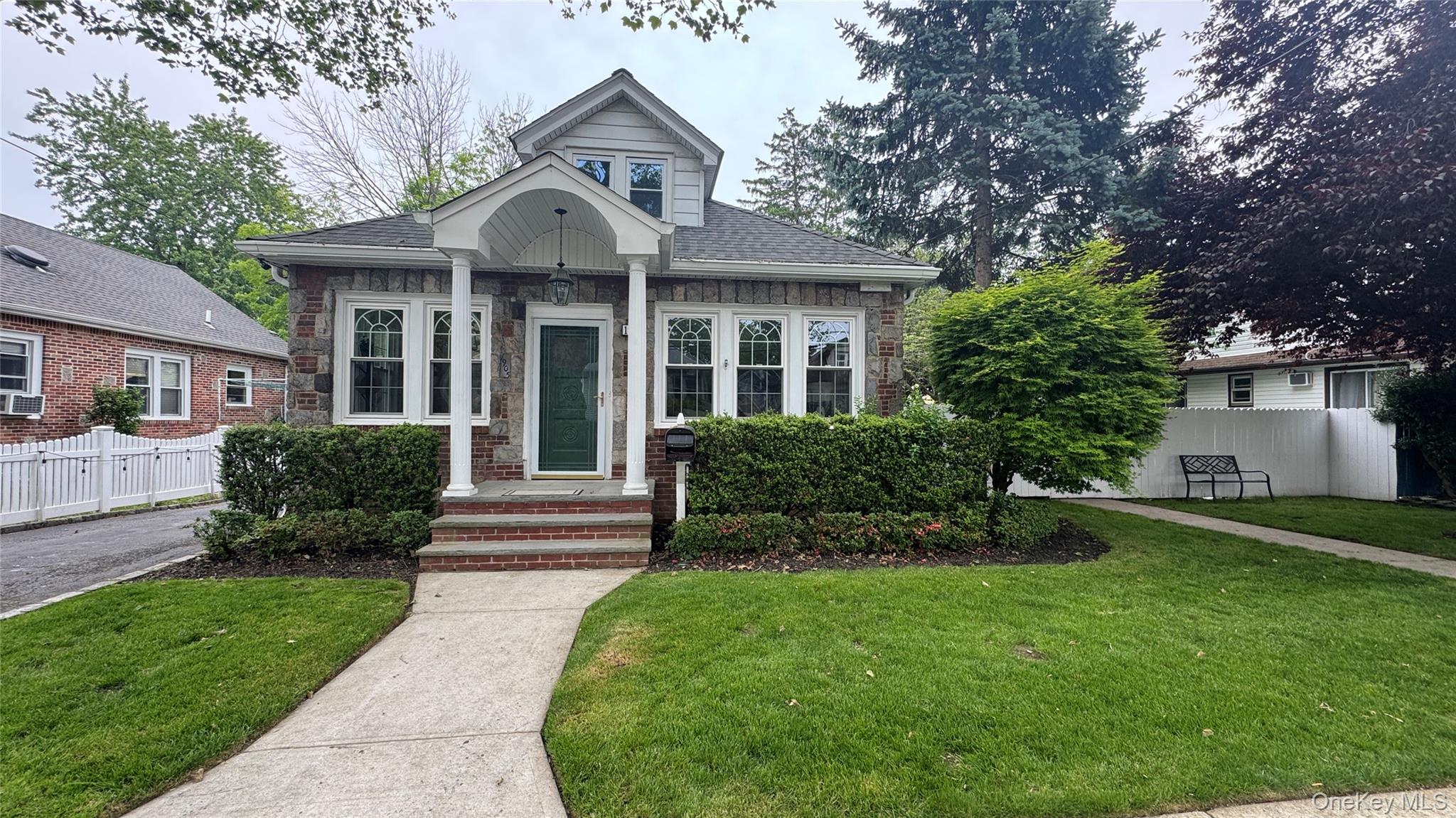 1905 Bryant Place, Baldwin NY 11510