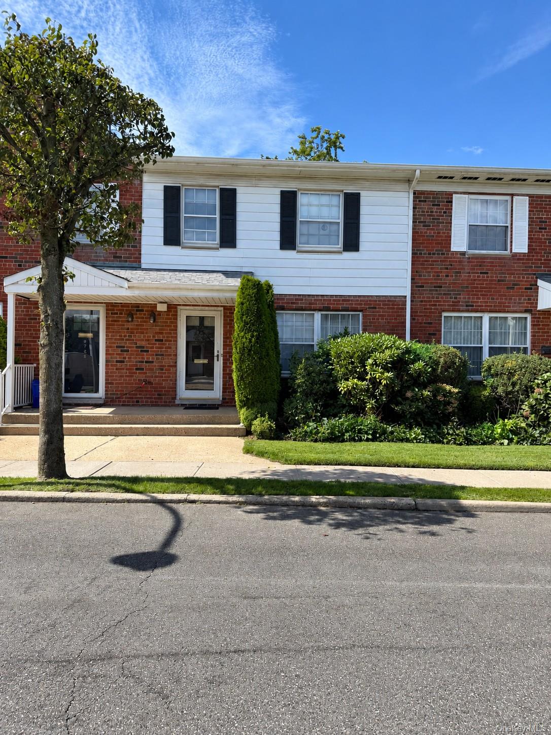 678 Front Street Unit G, Hempstead NY 11550