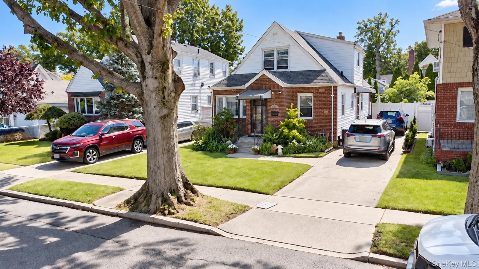 1312 Park Avenue, New Hyde Park NY 11040