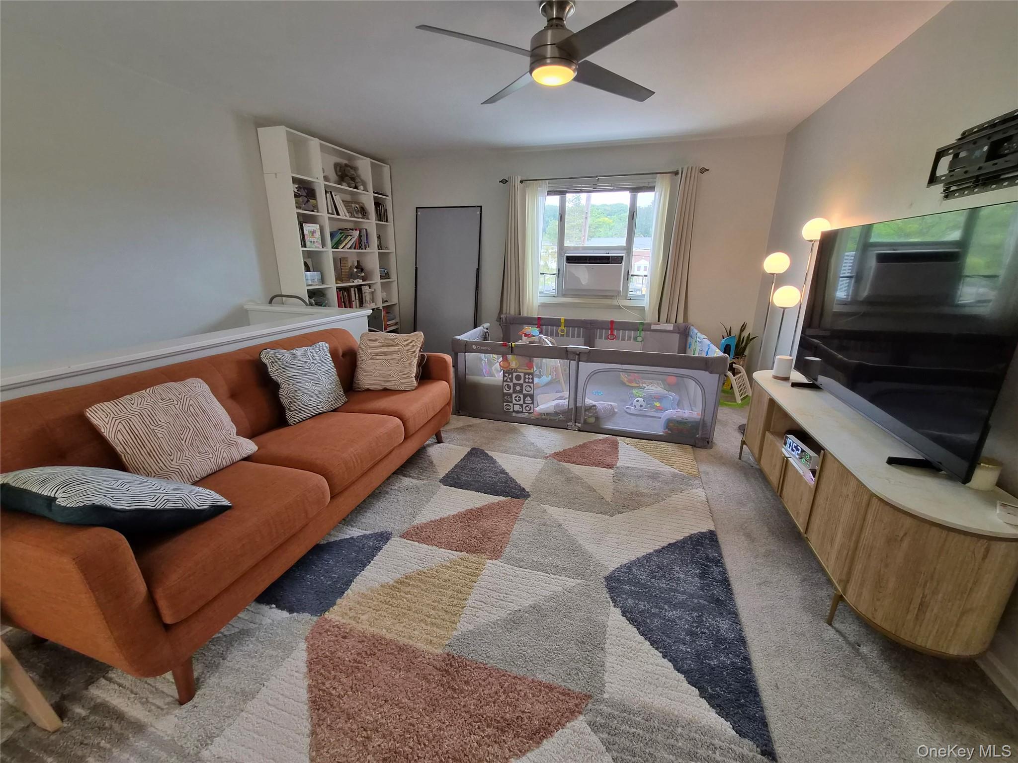 227-08 Hillside Avenue Unit Upper, Queens Village NY 11427