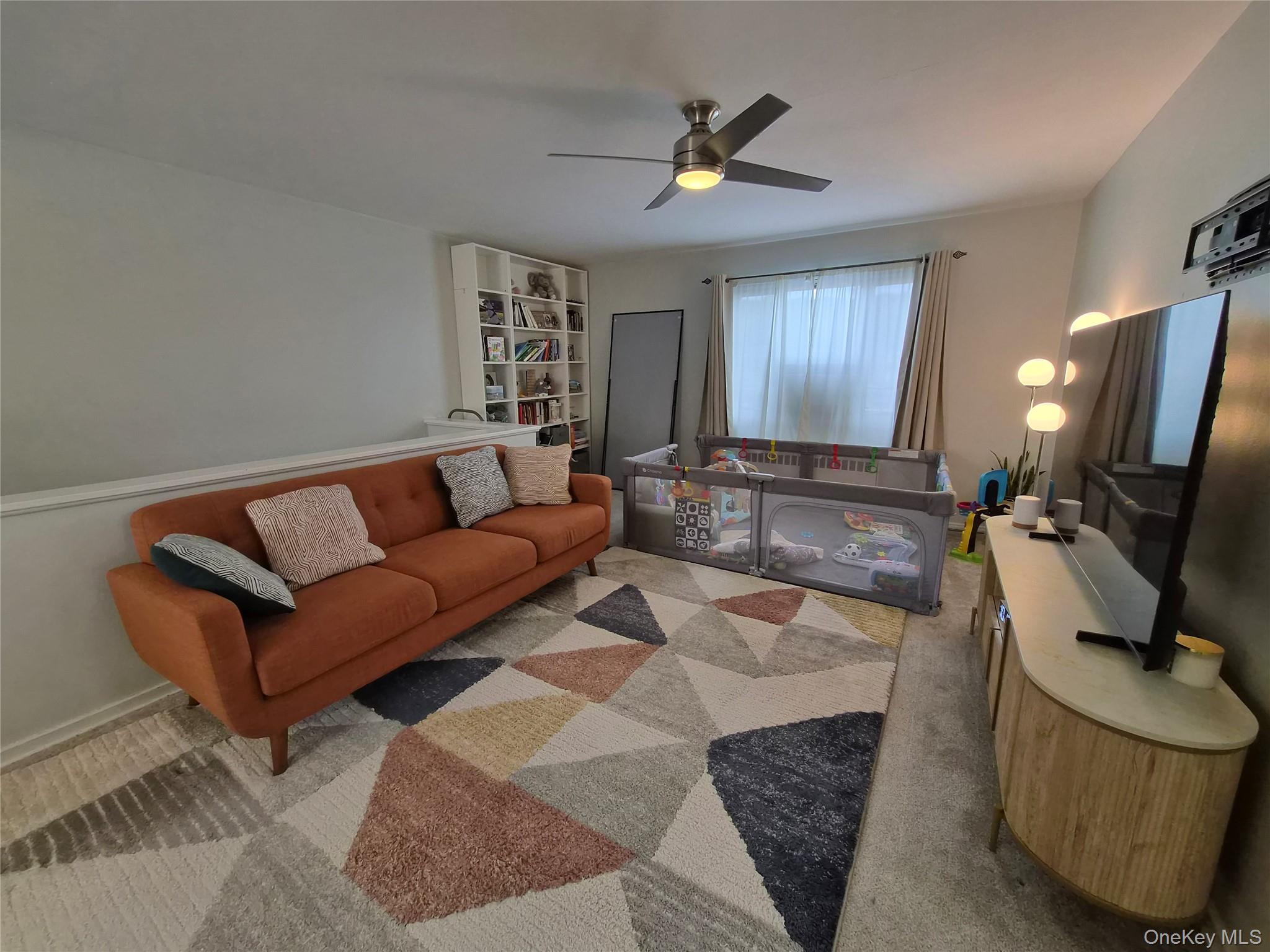 227-08 Hillside Avenue Unit Upper, Queens Village NY 11427