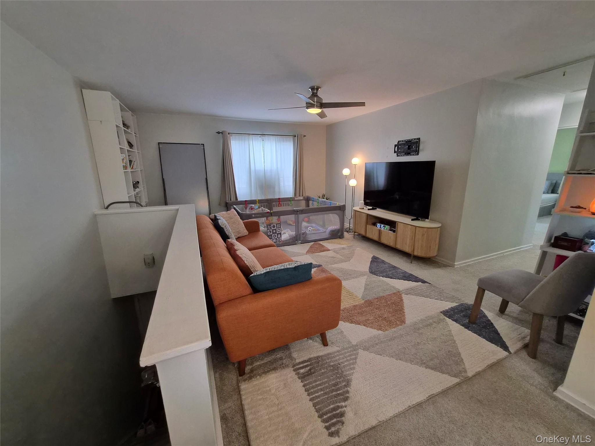 227-08 Hillside Avenue Unit Upper, Queens Village NY 11427