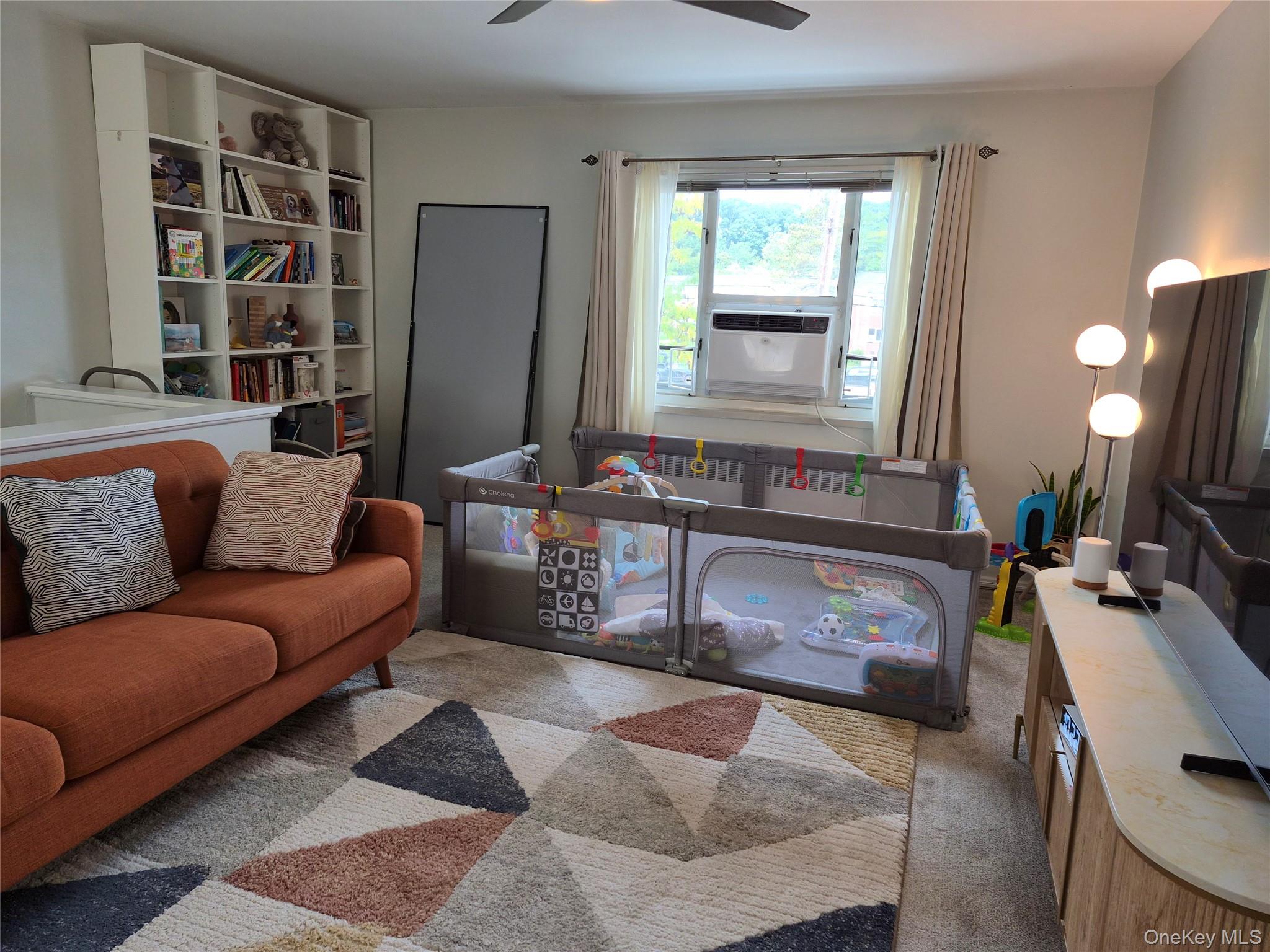 227-08 Hillside Avenue Unit Upper, Queens Village NY 11427