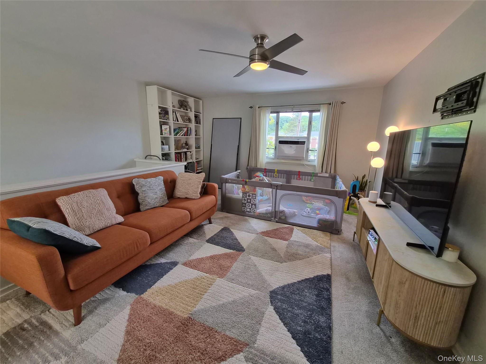 227-08 Hillside Avenue Unit Upper, Queens Village NY 11427