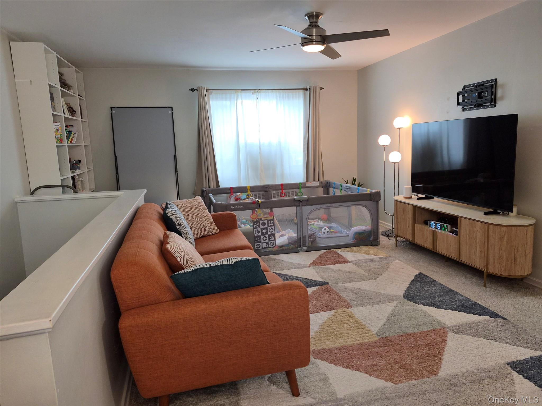 227-08 Hillside Avenue Unit Upper, Queens Village NY 11427