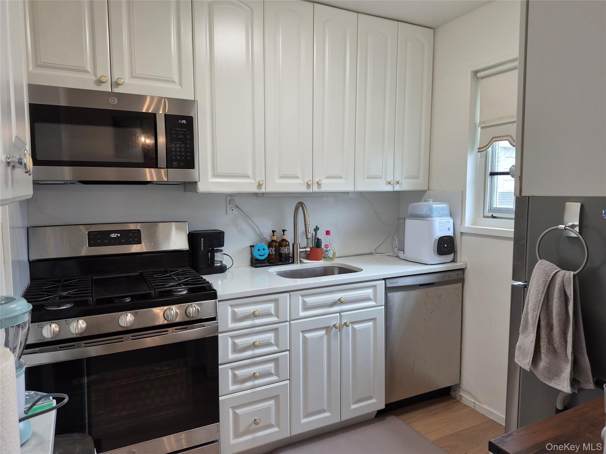 227-08 Hillside Avenue Unit Upper, Queens Village NY 11427