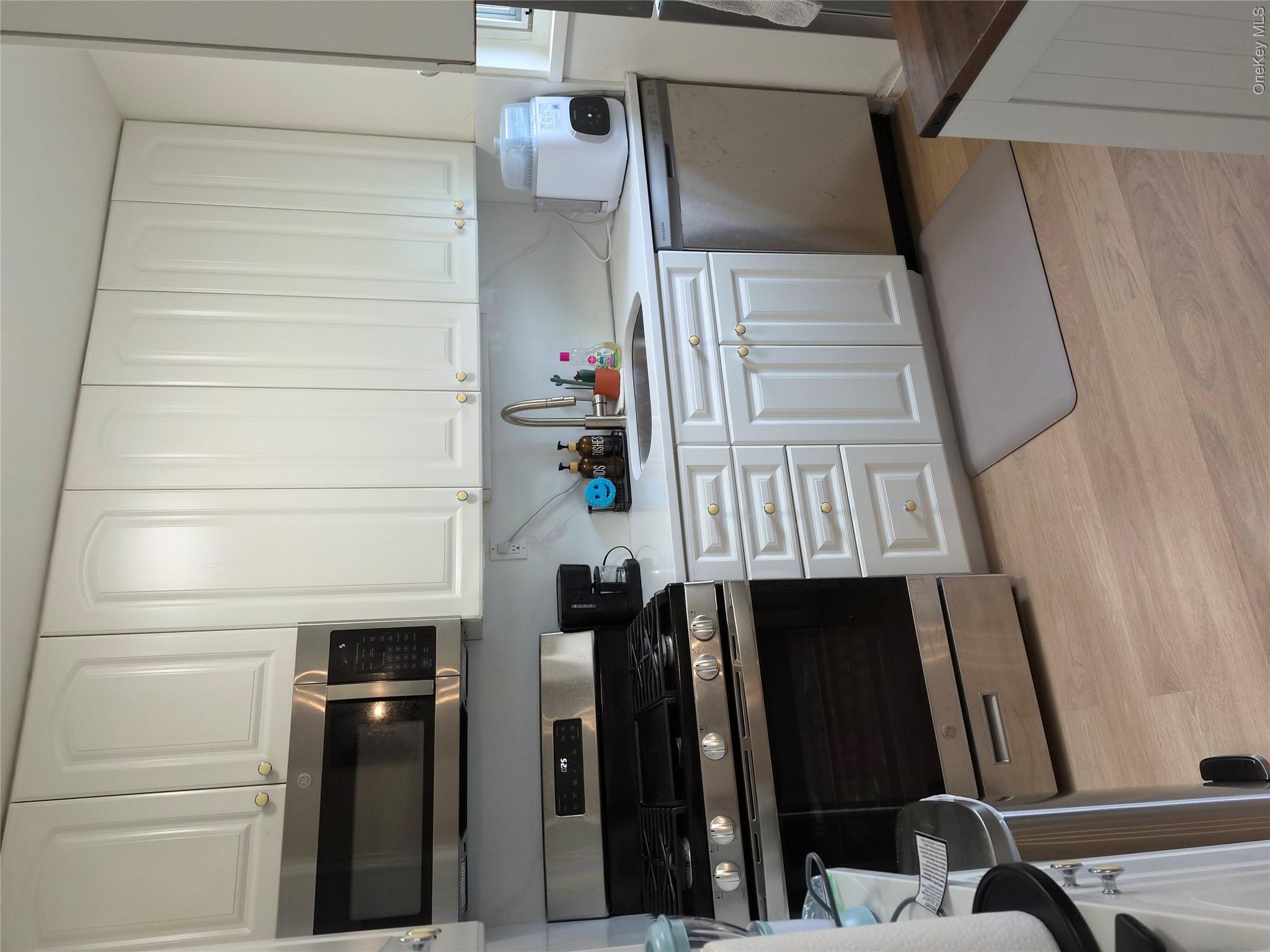 227-08 Hillside Avenue Unit Upper, Queens Village NY 11427