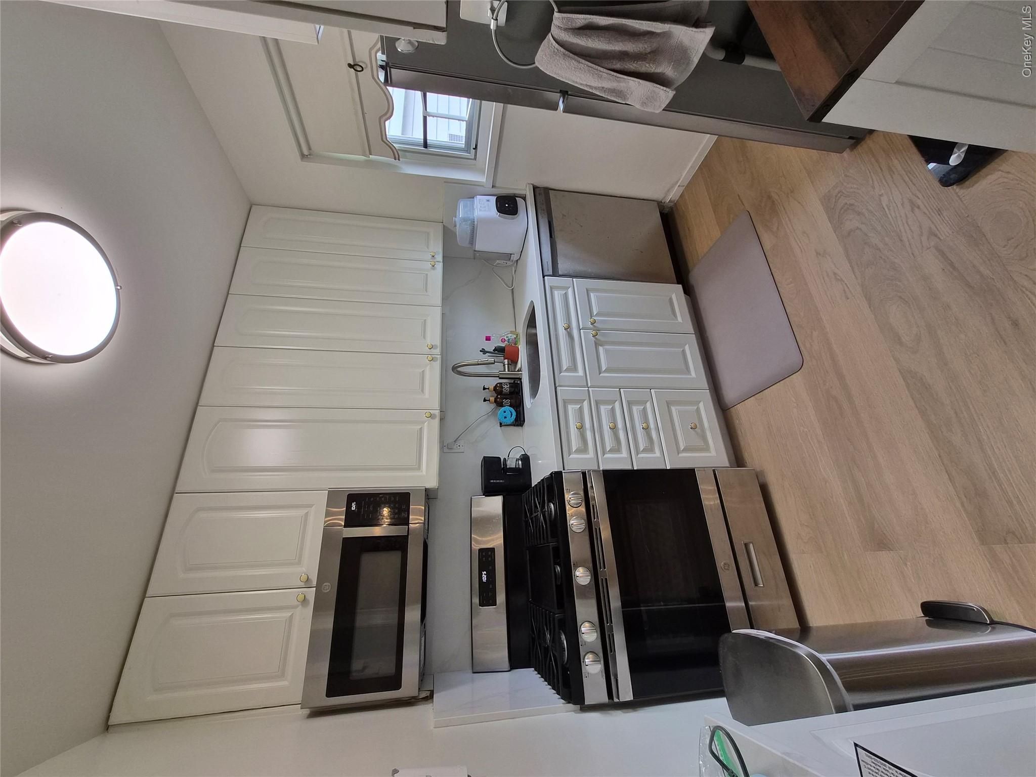 227-08 Hillside Avenue Unit Upper, Queens Village NY 11427