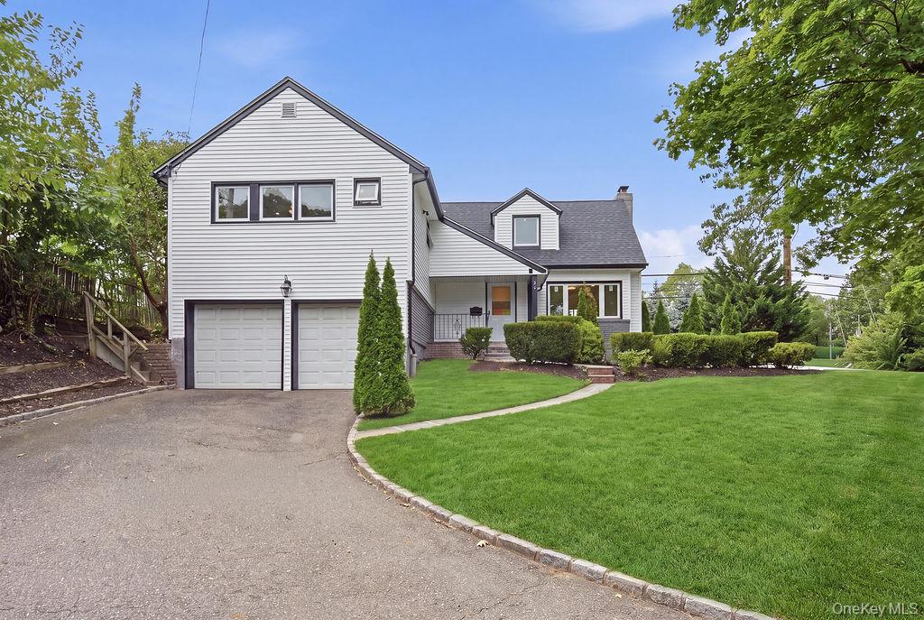 84 Middle Neck Road, Roslyn NY 11576