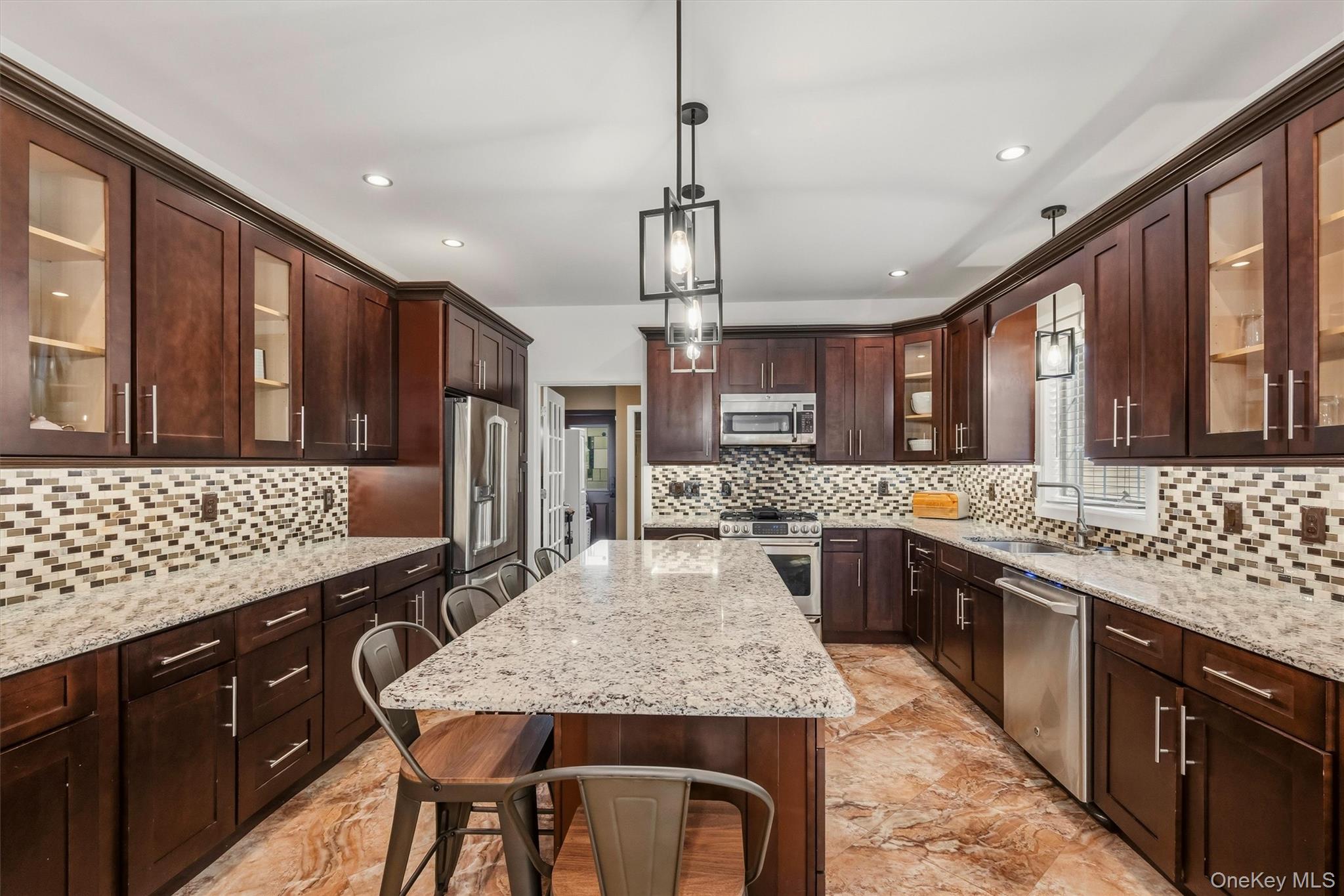 8 Darmstadter Road, Bloomingburg NY 12721