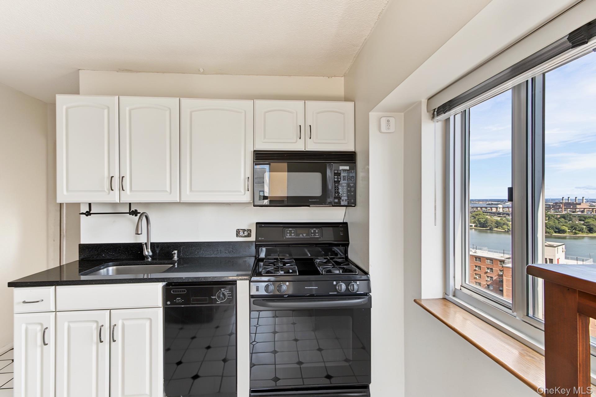 345 E 93rd Street Unit 30C, Manhattan NY 10128